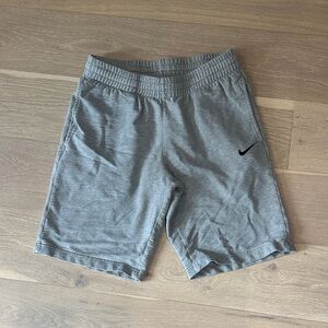 Nike Men's Heather Gray Athletic Shorts